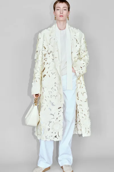Look 3